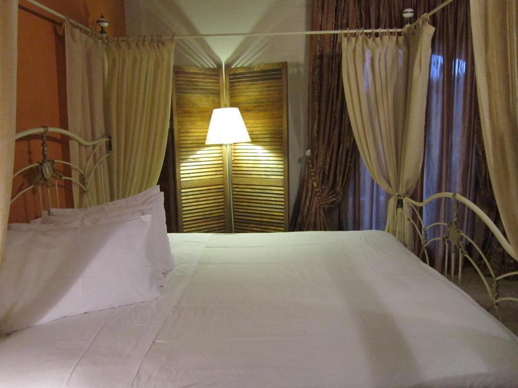 Aiolides Hotel Kalivia  Bilik gambar